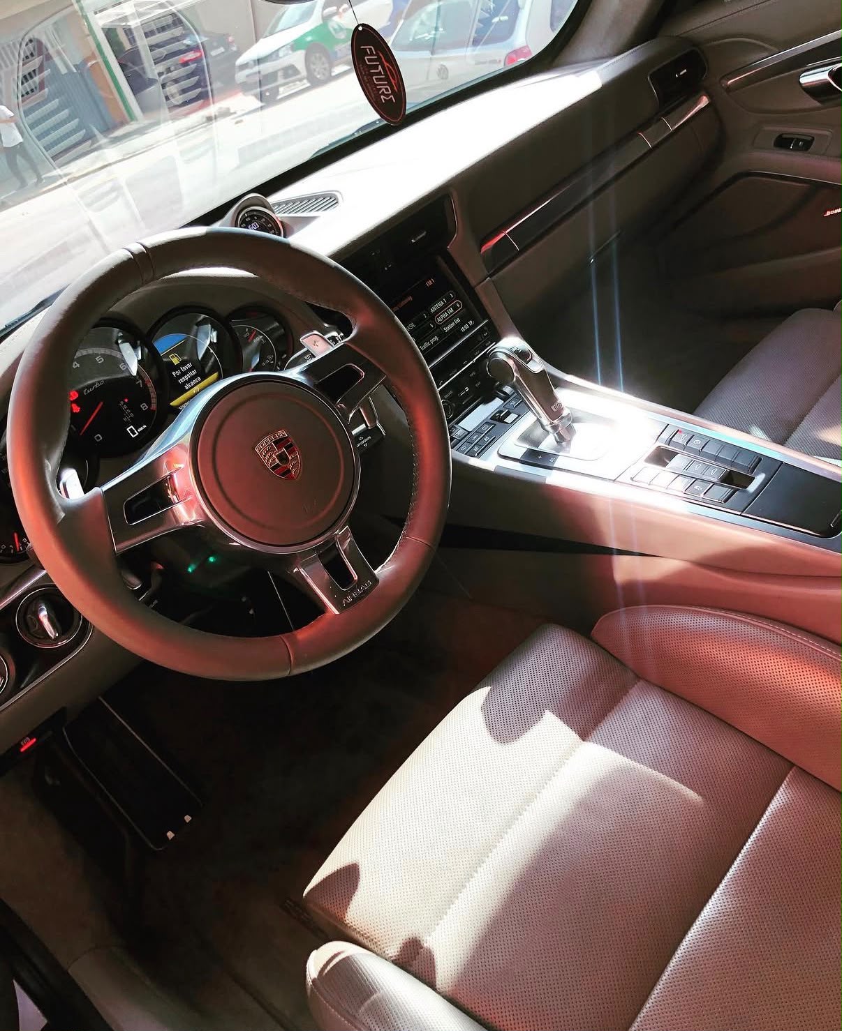 Interior do Porsche 718 Boxster